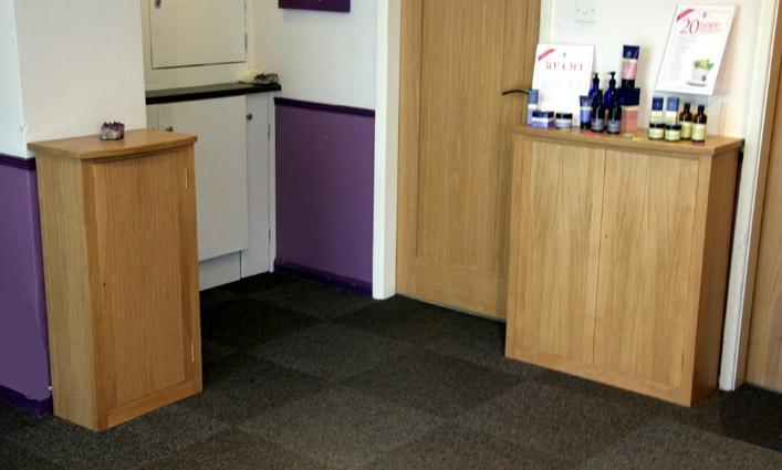 bridgecentre2cupboardsinoak