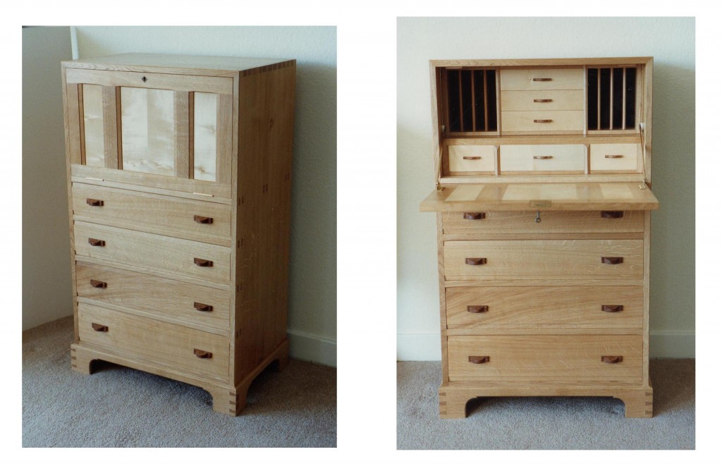 Writing bureau in solid English oak and sycamore